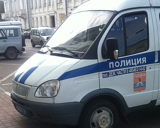 В Казани прохожие обнаружили в салоне автомобиля два трупа