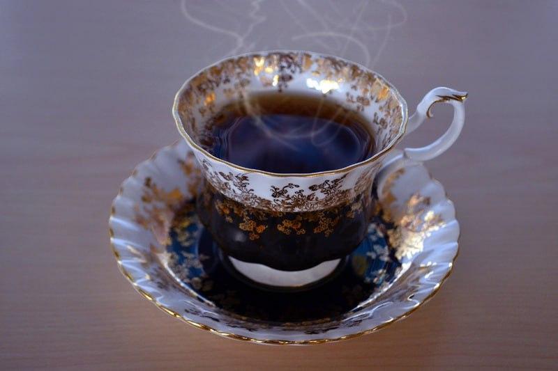 Диетолог Соломатина назвала чудодейственные свойства чая каркаде