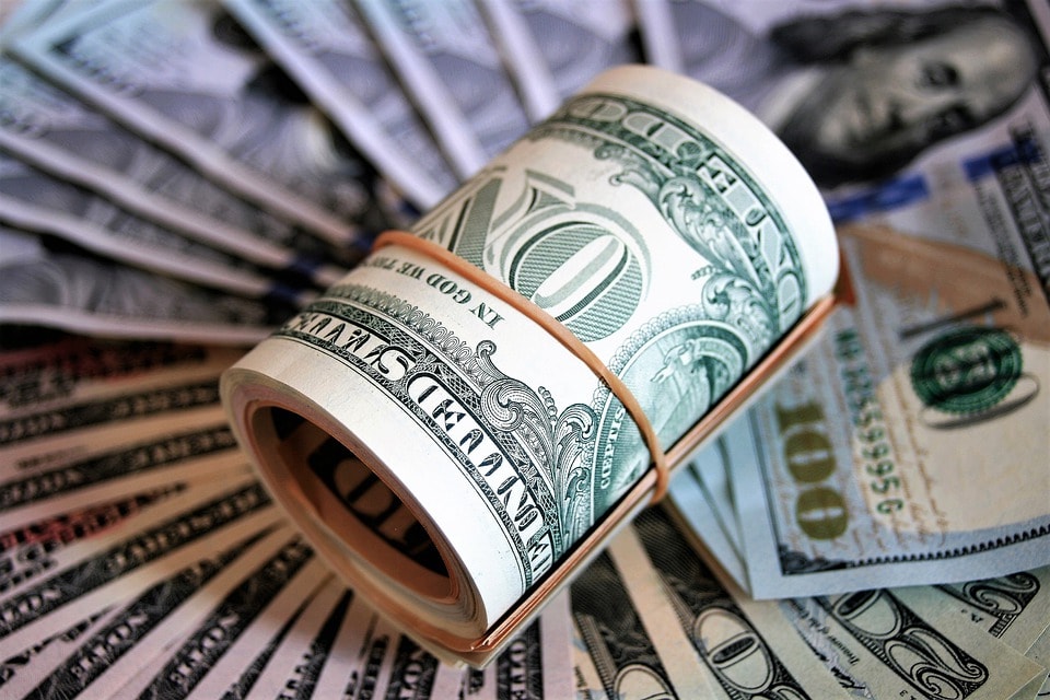 Глава МЭР Решетников ожидает курс доллара выше 100 руб. в 2026 году