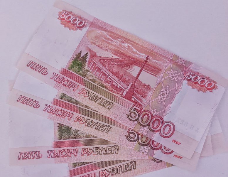 Экономист Абрамов назвал лучшим вариантом вложения денег банковский депозит