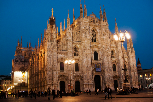 В Милане запретили продавать мороженое и пиццу ночью из-за наплыва туристов