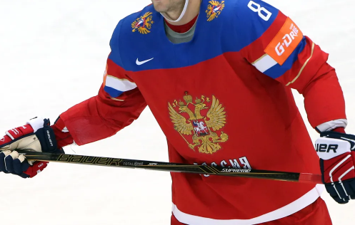 Андрей Зуев считает, что россиян не пускают на турниры из-за боязни