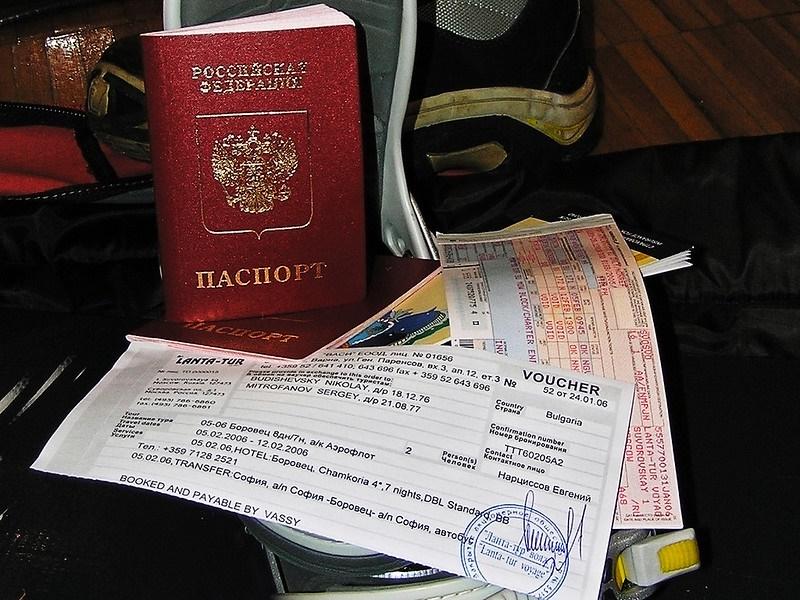 Юрист Шалоносов: Ошибки в загранпаспорте сделают невозможным отдых за рубежом