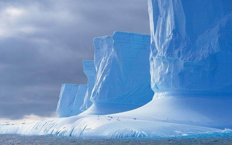 ESA: В Антарктиде образовался айсберг размером с половину Сингапура