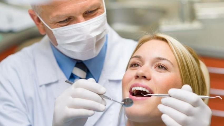 Стоматолог Забродская: Храп повышает риск появления сколов зубов и кариеса