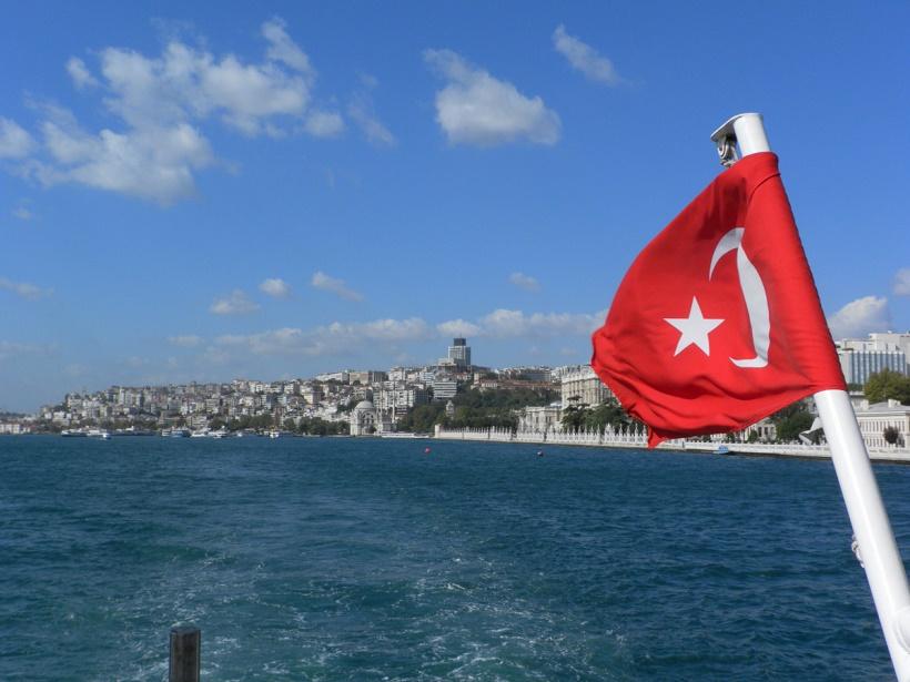 В АТОР призвали туристов проявлять осторожность во время протестов в Турции